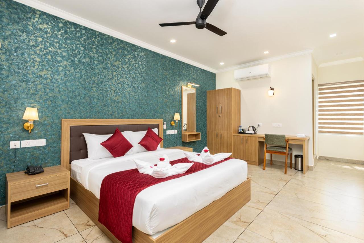 Esaa Airport Hotel Kochi Eksteriør billede