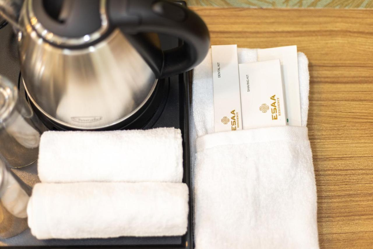Esaa Airport Hotel Kochi Eksteriør billede