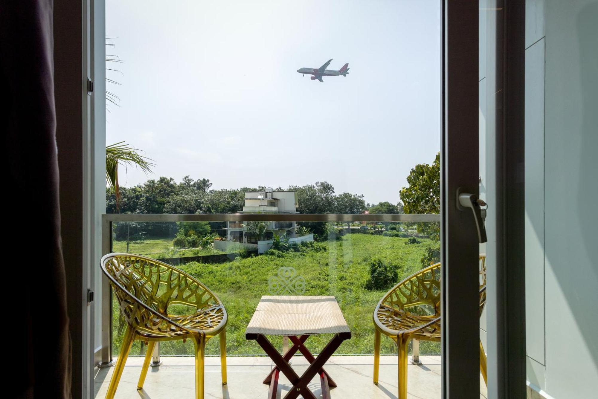 Esaa Airport Hotel Kochi Eksteriør billede